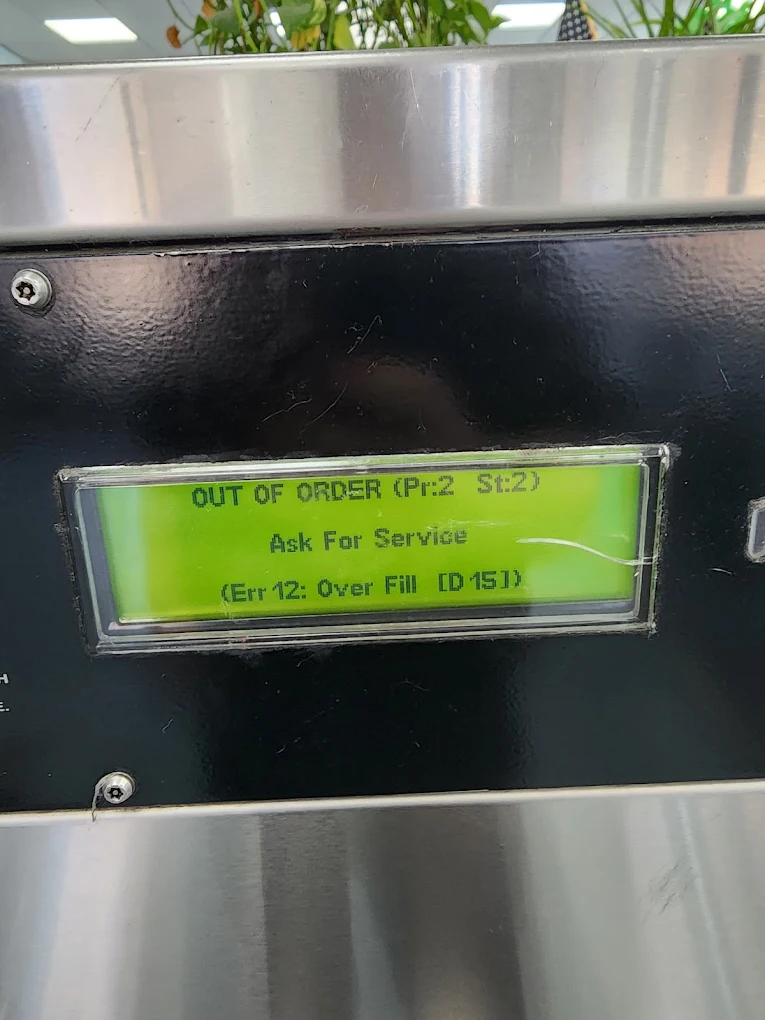 Commercial laundry machine error diagnosis